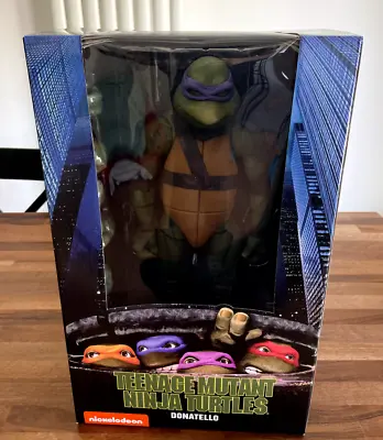 Teenage Mutant Ninja Turtles - DONATELLO 1:4 Scale TMNT Figure NECA** NEW ** • £219.99