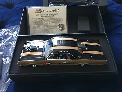 1967 Oldsmobile HAIRY HURST  1:18 H61 50829 BEAUTIFUL CAR DISPLAY USED • $279.99