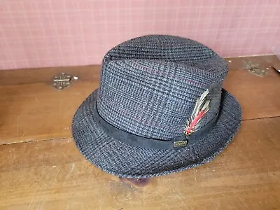 VINTAGE Dobbs Fifth Ave Men’s Fedora Hat 7 3/8 Wool Felt Feather • $44.99