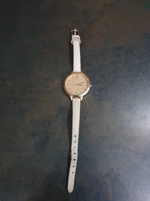 £2 • Buy New Look Rose Gold Sparkly Wrist Watch