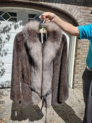 Mink Coat With Silver Fox Collar - STUNNING • $275