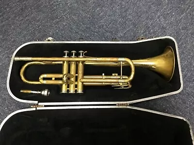 Vintage Student Trumpet W/ Vincent Bach Mouthpiece & SKB Hard Carrying Case • $99.99