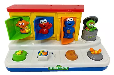 Sesame Street Workshop Poppin Pals Musical Singing Pop Up Toy WORKS 2004 Mattel  • $39.99