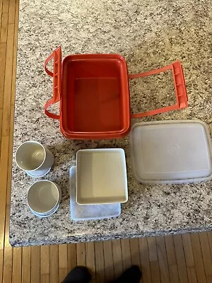 Vintage Tupperware Lunch Box With Handle  • $15