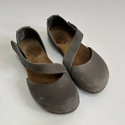 ART Company Grey Leather Flats Mary Jane Shoes SZ 38 Spain Preowned • $28