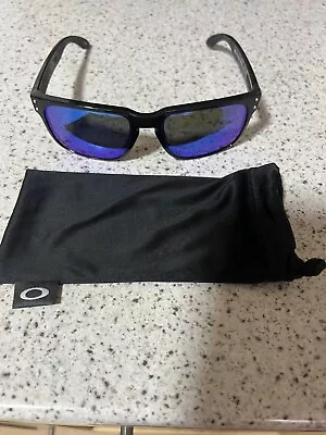 Mens Oakley Holbrook Sunglasses Polarized • £80