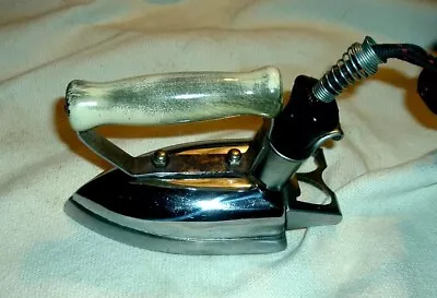 Vintage Electric TRAVEL IRON -Tested Works VG+ • $14.99