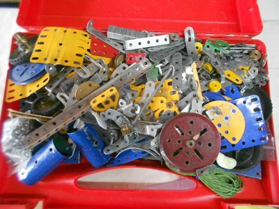 £40 • Buy Meccano Set In Late Red Plastic Box  - 4kg