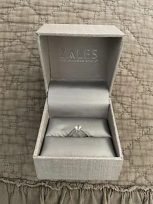 Zales Diamond Ring Size 6 • $250