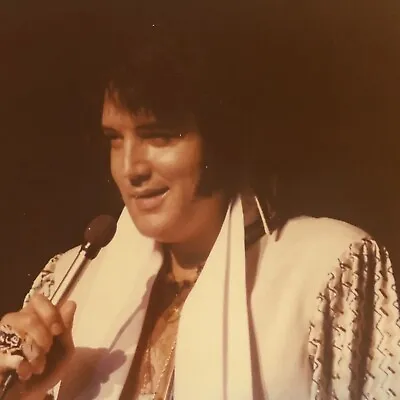 Elvis Presley Vintage Elvis In Concert Singing 8x10 PHOTO PRINT • $7.98