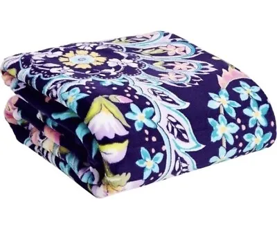 Vera Bradley Throw Blanket In French Paisley • $79.99