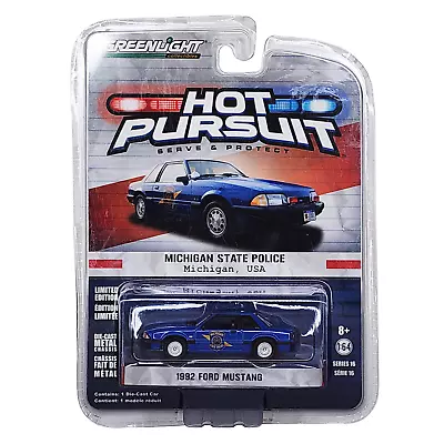 GREENLIGHT 1992 Ford Mustang Hot Pursuit Michigan State Police 42730 2015 • $42.99