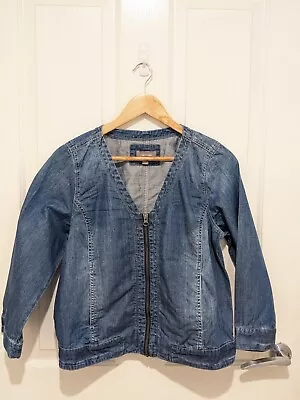 SUSSAN Size 12 Lightweight Blue Denim Jacket With Zip • $14.95
