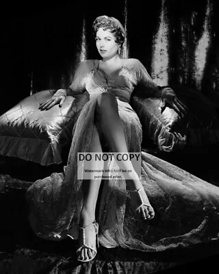 Actress Martha Hyer Pin Up - 8x10 Publicity Photo (zy-992) • $8.87