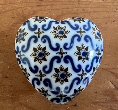 £1.99 • Buy Small Heart Shaped Trinket Box