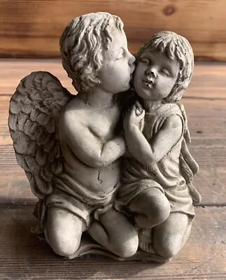 Stone Garden Boy And Girl Cherub Kissing Cute Gift Ornament  • £16.75