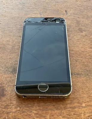 Apple A1457 IPhone 5s 16GB Cracked Screen - Space Grey - For Parts • £6