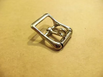 3/4  Nickel Plated Middle Bar Roller Buckles With Locking Tongue (Pack Of 10) • $12.25