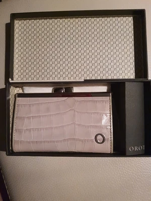 $50 • Buy Oroton Beige Coin Wallet Bnwt Never Used In Box Rpt$149.
