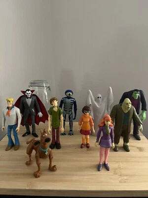 £20 • Buy **Full Set Of Scooby Doo Figures**
