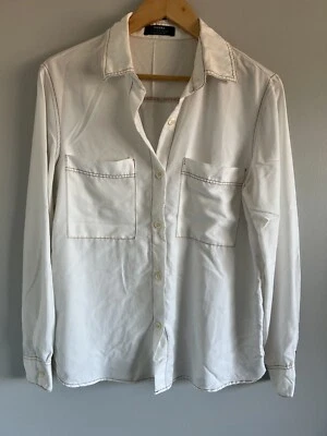 $10 • Buy Bershka Size M Cream Shirt