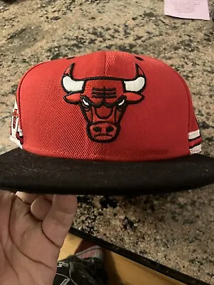 Chicago Bulls Snapback Hat Cap Mitchell & Ness Hardwood Classics Red Black Logo • $20