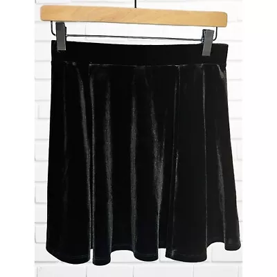 H&M Divided Women's Size S Black Velvet Skater Skirt Exposed Zipper Mini • $14