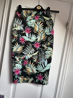 £7 • Buy New Look Tube Skirt Size 10 Flowers/bright/tropical Holidays ☀️