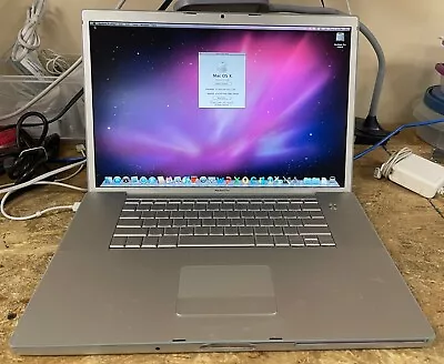 Apple MacBook Pro 17-inch May 2008 2.6GHz Intel Core 2 Duo (BTO/CTO) • $250