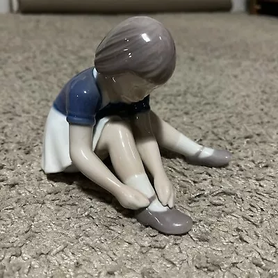 Bing & Grondahl B&G Porcelain Figurine Girl Tying Shoes Denmark #2317 Signed Vtg • $39.99