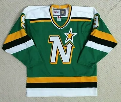 CCM North Stars # 9 Mike Modano Green NHL Jersey Mens Size Medium  • $299.99