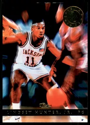 1993-94 Classic Nick Van Exel Cincinnati Bearcats/Los Angeles Lakers #75 • $1