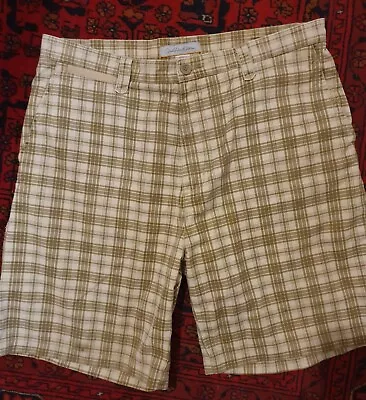 Vintage - Quiksilver Mens Silver Edition Shorts - Size 40 - Great Condition • $29