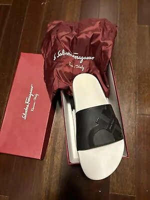 Salvatore Ferragamo Mens Slides Size 9  • $120