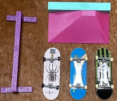 Tech Deck 3x Skateboards + Magnetic Fun Box And Flat Bar  • $12