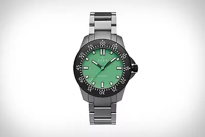 Vero Watch Open Water Ridge Trail (mint Green Dial) • $320