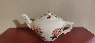 Vintage Majolica Teapot Raised Roses 8.5  High X 11.5  Wide Unmarked  • $22.50