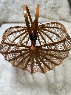 Vintage Japanese Bamboo Fishing Net Basket Folding Purse • $110