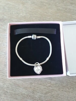 $68 • Buy  Pandora Bracelet With Love Heart Charm. 19 Cm.