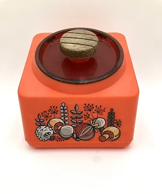Vintage Rubbermaid 10 Cup Orange Canister MCM Mushroom/Veggie Pattern 2759-2 • $22