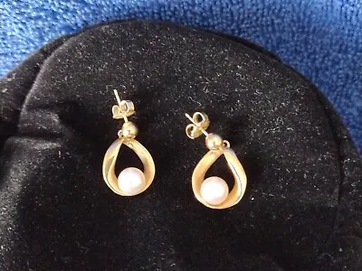 14k Gold Na Hoku Pearl Door Knocker Style Earrings • $300