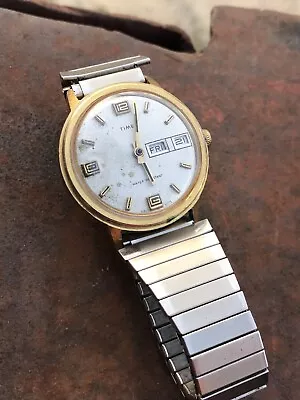 Vintage Timex Men Gold Tone Day Date Mechanical Watch Stainless Band • $17.99