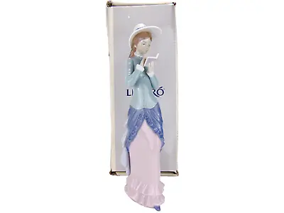 Boxed Lladro Figurine Girl Reading 5000 Spanish Porcelain Lady Figures • £139.99