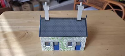 Hornby OO Gauge R501 Waiting Room/Country Cottage  Hornby China • £6.50