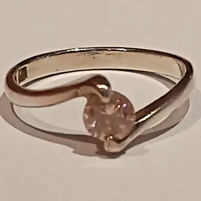 Sterling Silver Ring Pretty Pink Solitaire Romantic Twist Band 925 Stamp UK L.5 • $37.30