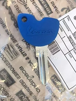 656873 OEM Blank Key With Vespa Logo Transponder Chip For LX LXV GTS GTV Sprint • $25.46