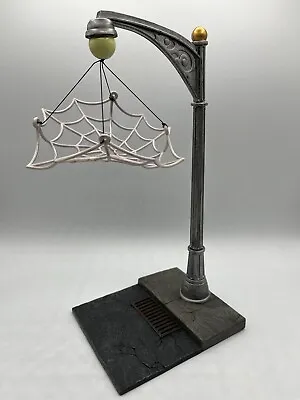 Spider-Man 2 ToyBiz Marvel Legends Super Poseable Figure 2003 Lamp Light Post • $100
