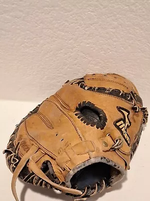 Mizuno GXC100 Leather Catchers Mitt Youth Prospect Series Right Hand Throw RHT • $49.99
