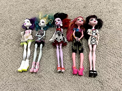 Monster High Dolls Lot Of 5 - Fully Clothed • $130