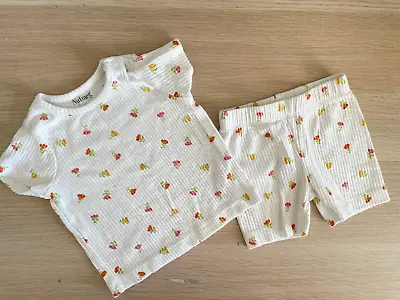 Baby Girl 0-3 Months Nutmeg White Ribbed Floral 2 Piece Summer Shorts Outfit • £2.50
